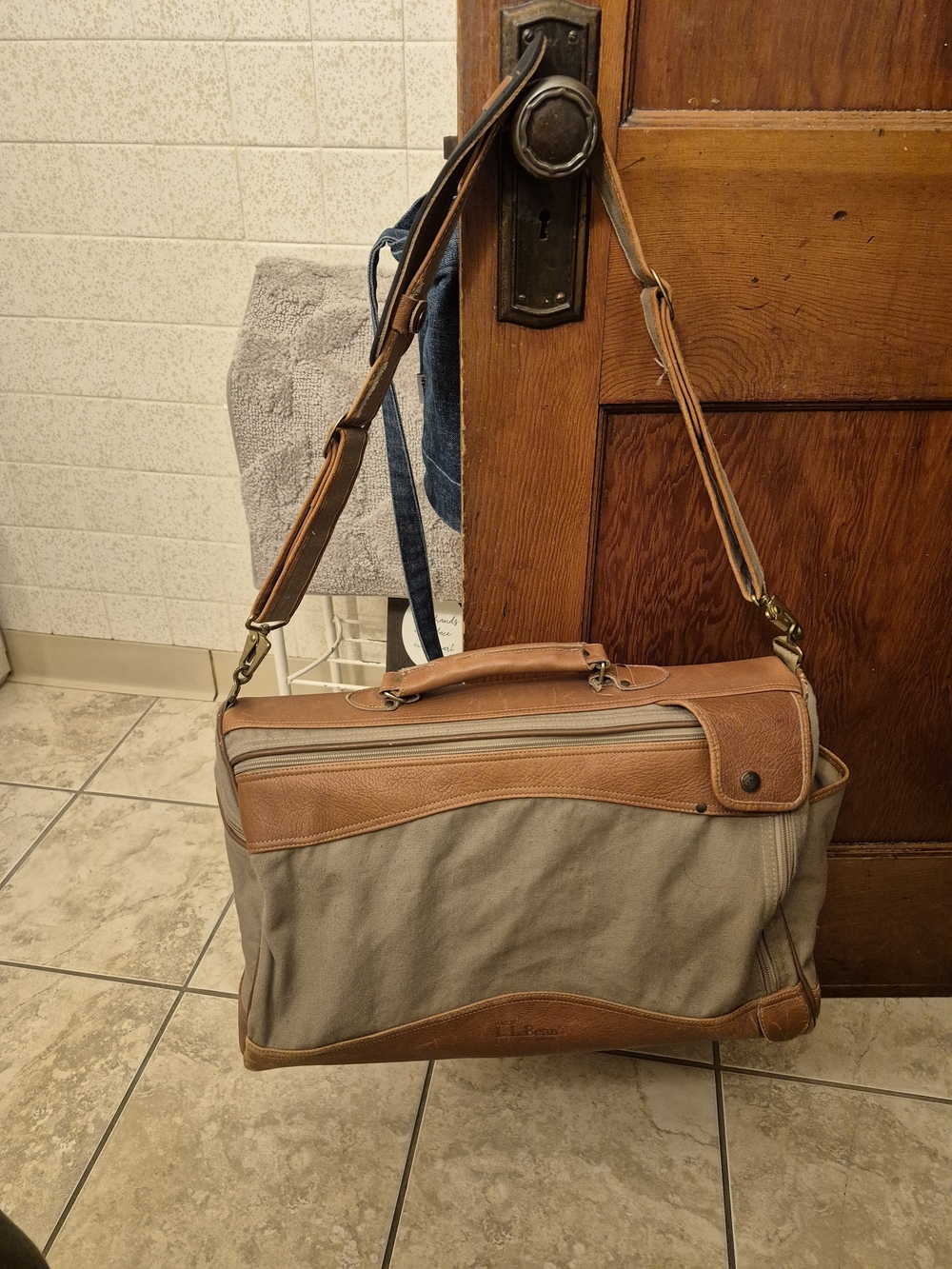 Vintage 80s LL Bean Freeport Main Leather-Trim Canvas  travel Duffl Boat Bag.